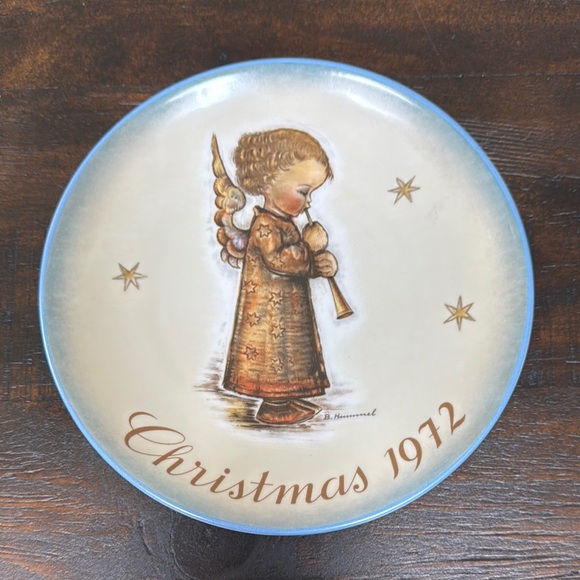 Hummel Other - Hummel Christmas 1972 Collector Plate